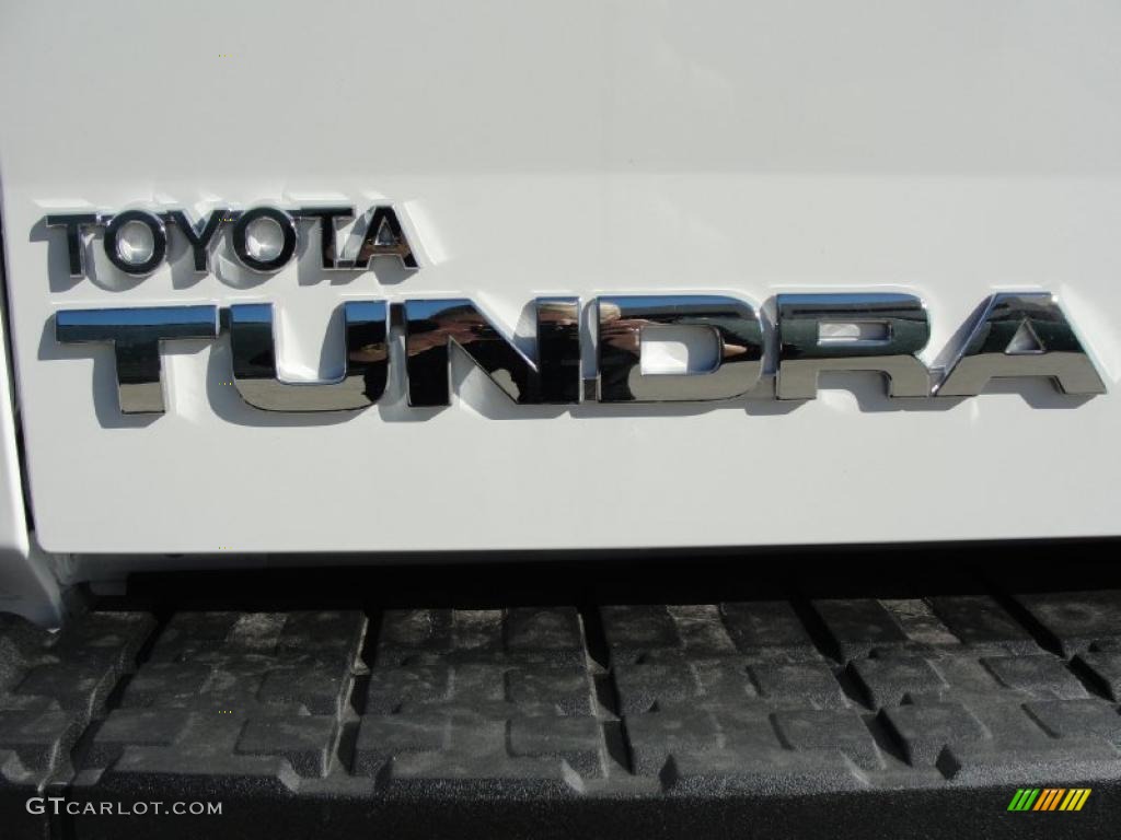 2011 Tundra CrewMax - Super White / Sand Beige photo #15