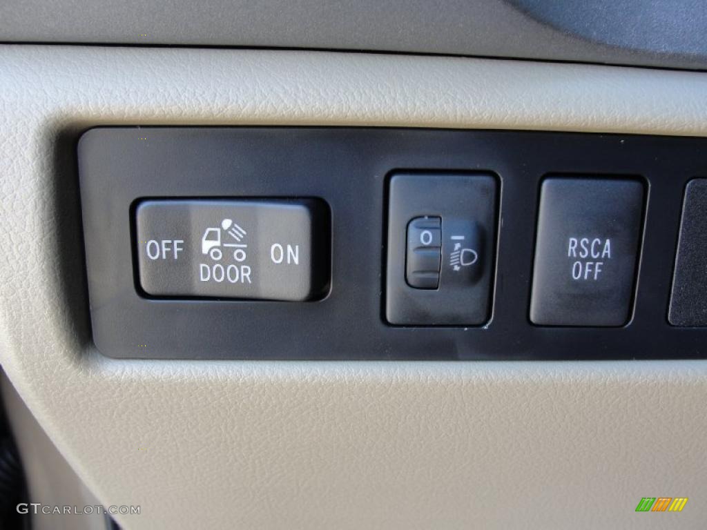 2011 Toyota Tundra CrewMax 4x4 Controls Photo #42573426