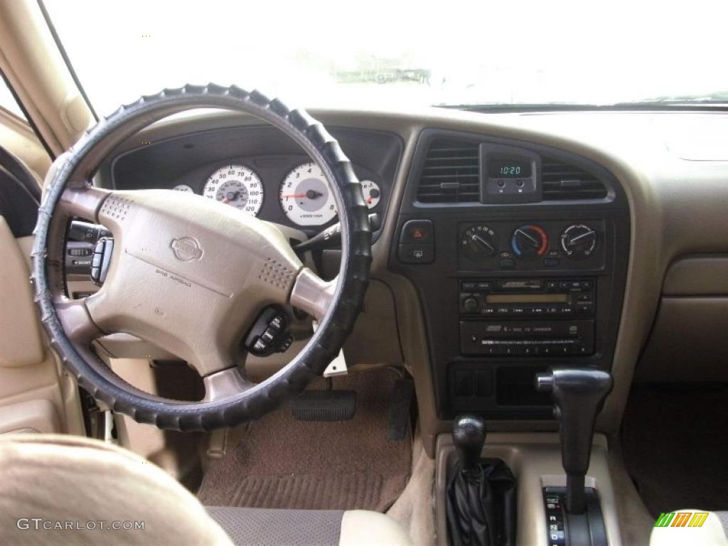 2001 Pathfinder SE 4x4 - Sahara Beige Metallic / Beige photo #6