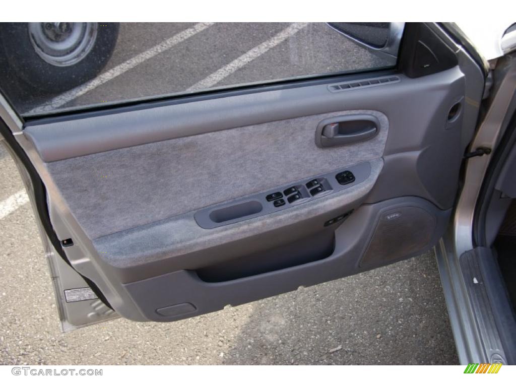 2003 Optima LX - Crystal Silver / Gray photo #9