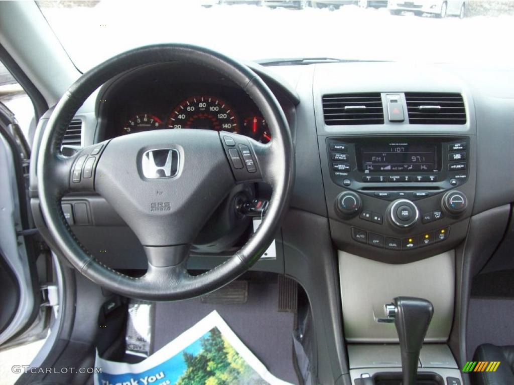2005 Honda Accord EX V6 Coupe Black Dashboard Photo #42583302