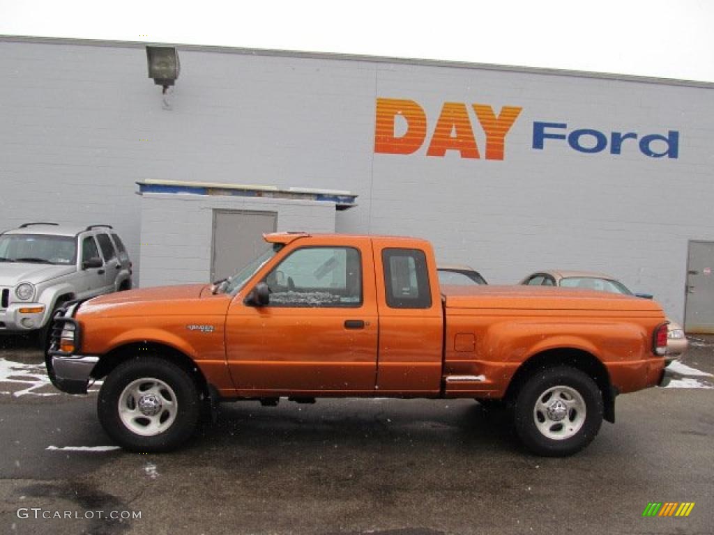 2000 Ranger XLT SuperCab 4x4 - Mandarin Gold Metallic / Medium Prairie Tan photo #2
