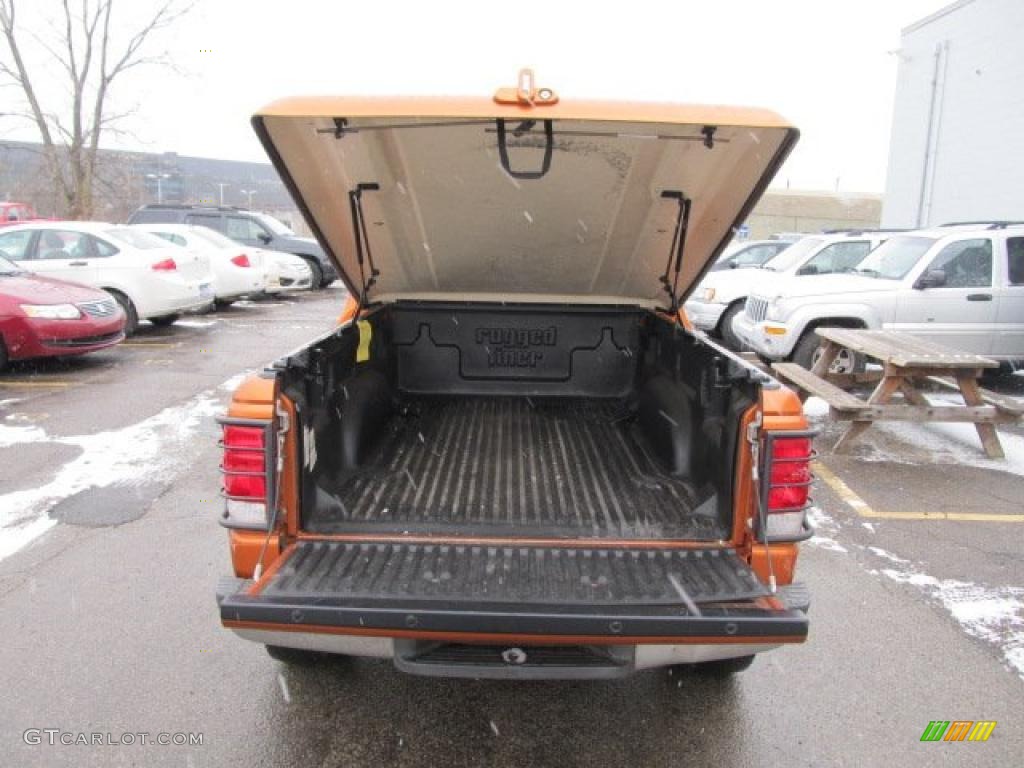2000 Ranger XLT SuperCab 4x4 - Mandarin Gold Metallic / Medium Prairie Tan photo #5