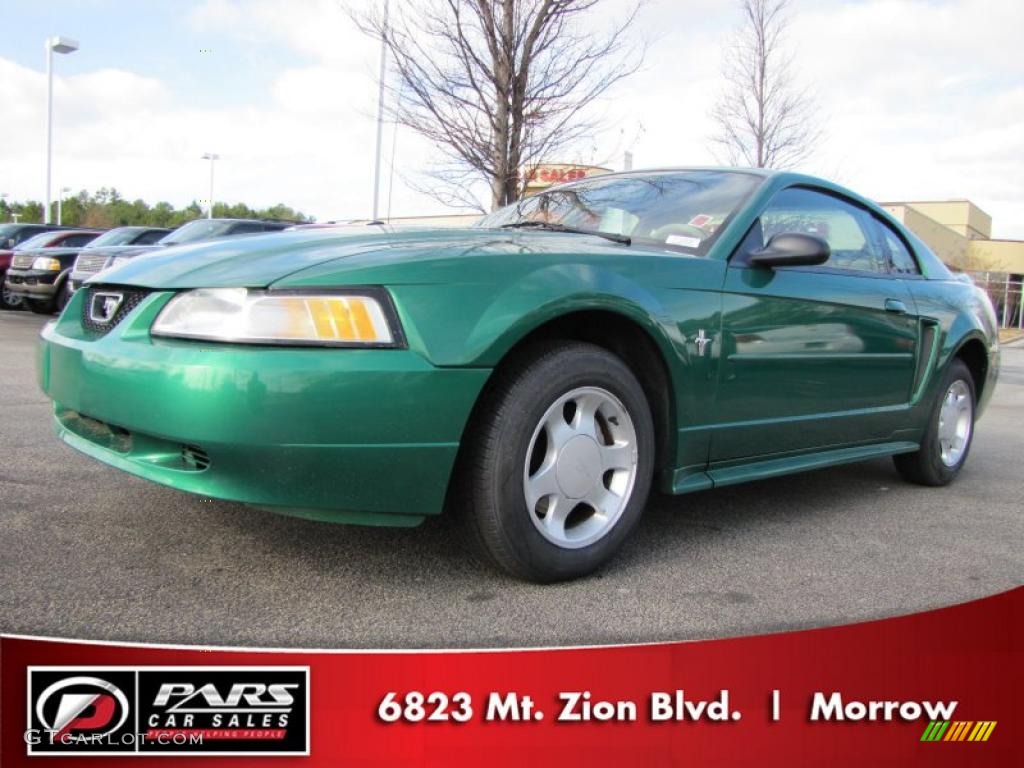 2000 Mustang V6 Coupe - Electric Green Metallic / Medium Parchment photo #1