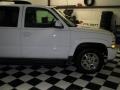 Summit White - Suburban 1500 Z71 4x4 Photo No. 7