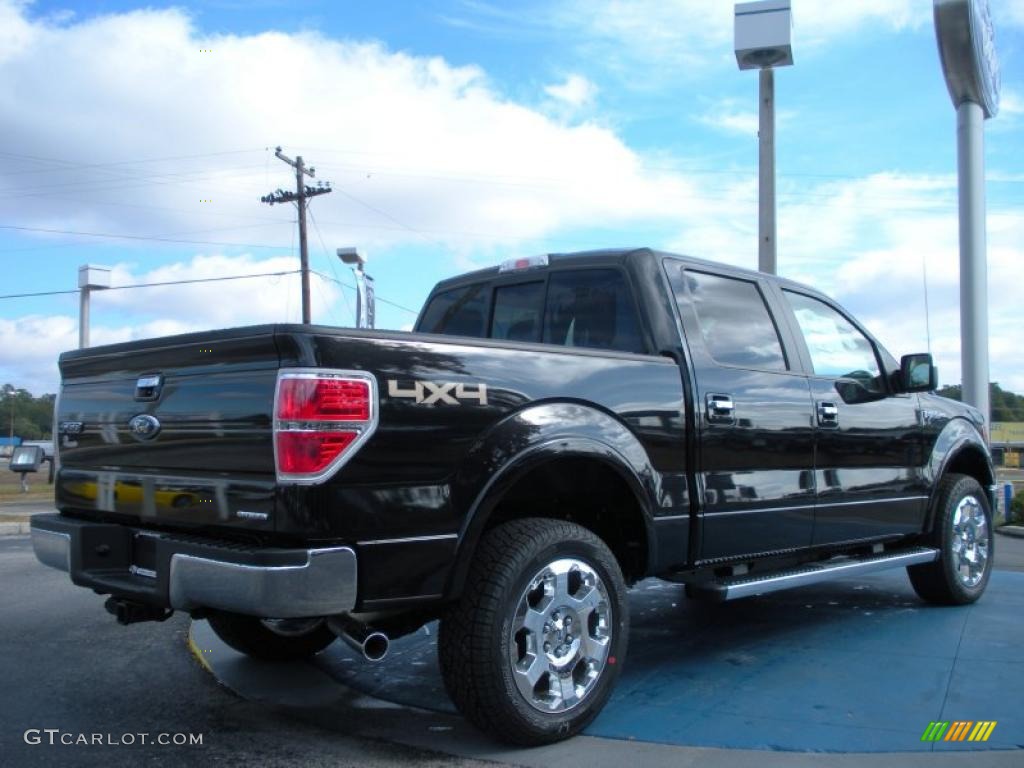 2011 F150 Lariat SuperCrew 4x4 - Tuxedo Black Metallic / Pale Adobe photo #3