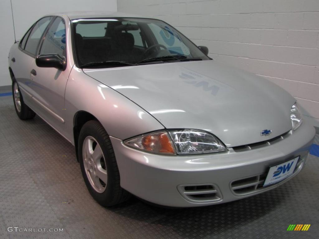 2002 Cavalier LS Sedan - Ultra Silver Metallic / Graphite photo #1