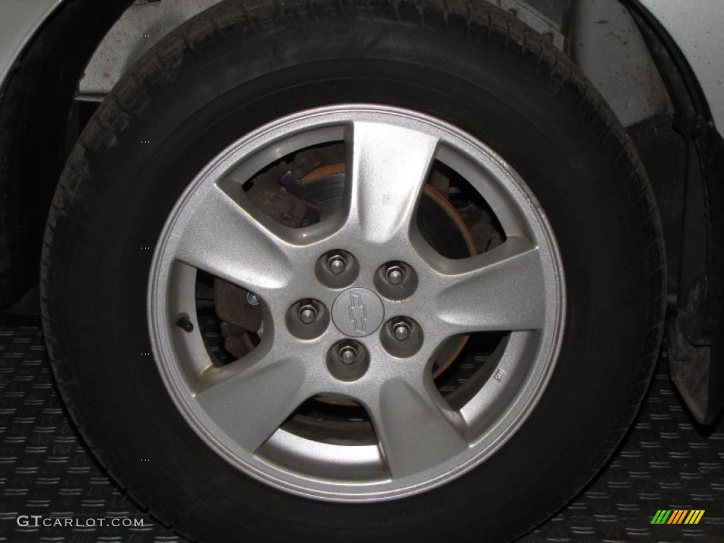 2002 Chevrolet Cavalier LS Sedan Wheel Photo #42591098