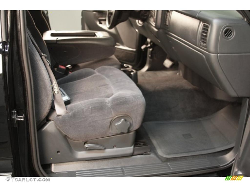 2002 Silverado 1500 LS Regular Cab - Onyx Black / Graphite Gray photo #7