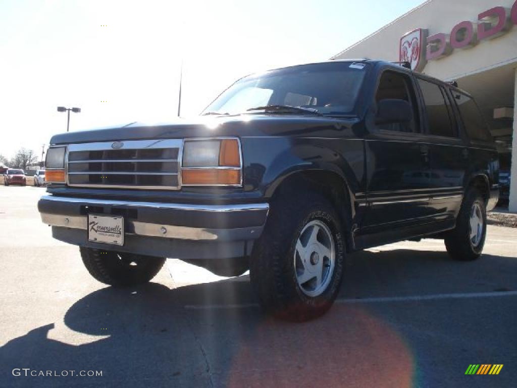 1993 Explorer XLT 4x4 - Cayman Green Metallic / Graphite photo #7