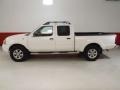 Avalanche White - Frontier SE V6 King Cab Photo No. 7