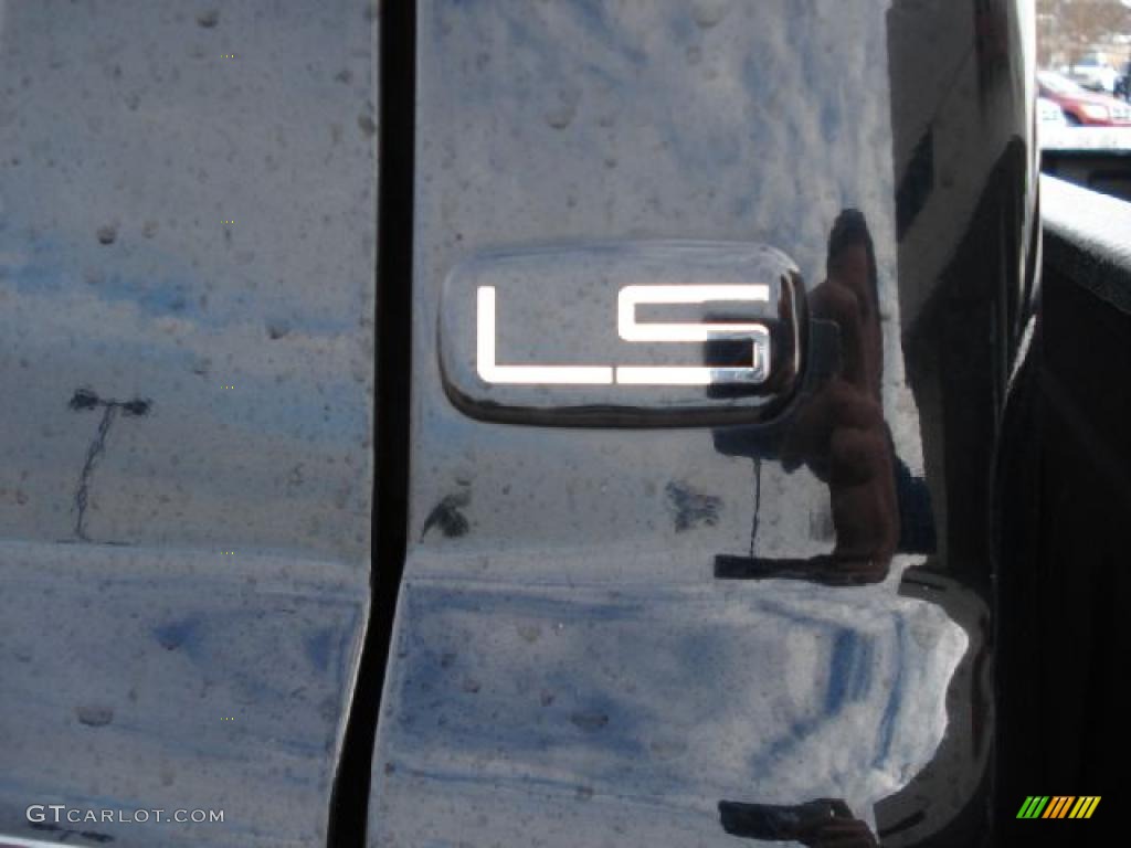 2005 Silverado 1500 LS Extended Cab 4x4 - Black / Medium Gray photo #36