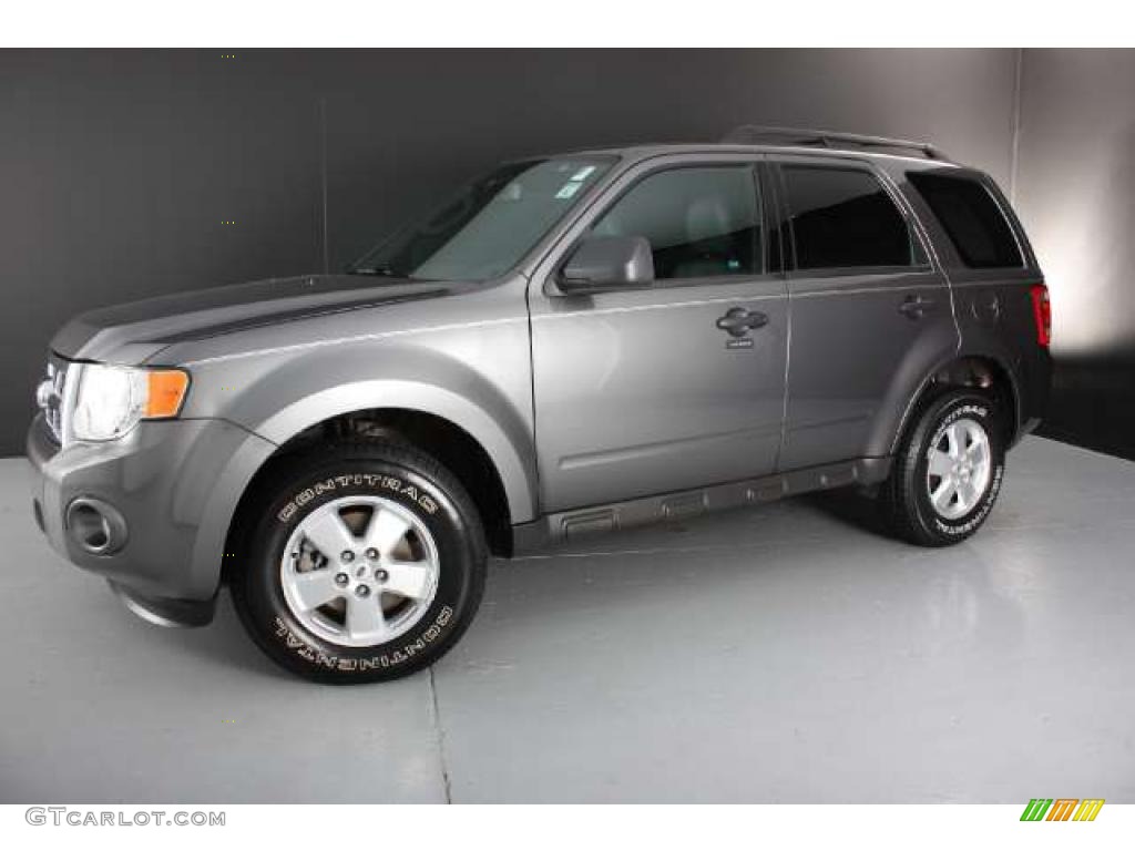 2009 Escape XLT V6 4WD - Sterling Grey Metallic / Charcoal photo #23