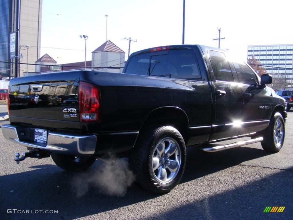 2005 Ram 1500 SLT Quad Cab 4x4 - Black / Dark Slate Gray photo #5