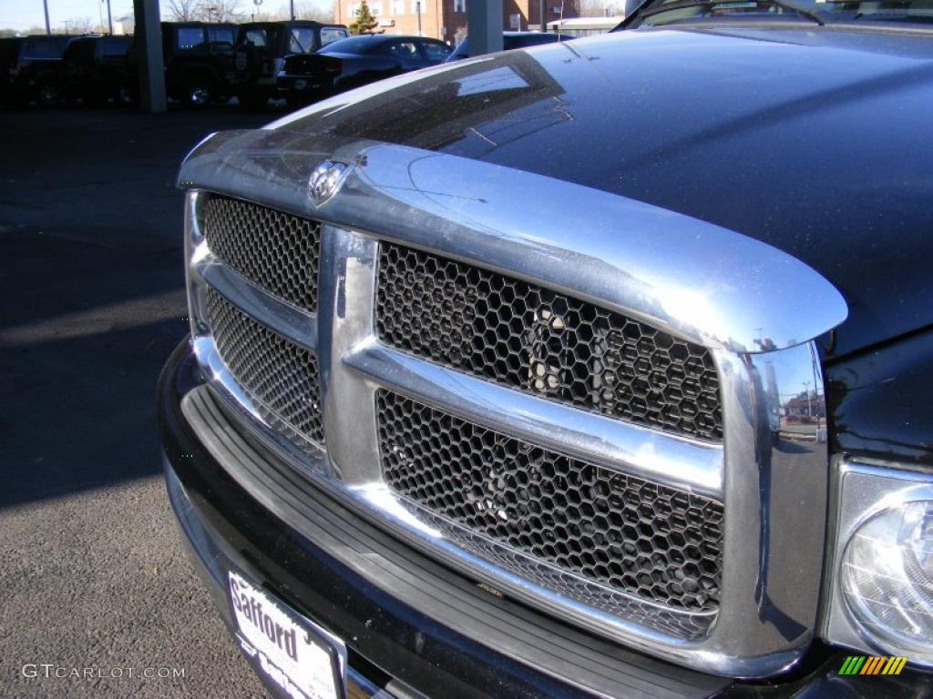 2005 Ram 1500 SLT Quad Cab 4x4 - Black / Dark Slate Gray photo #9