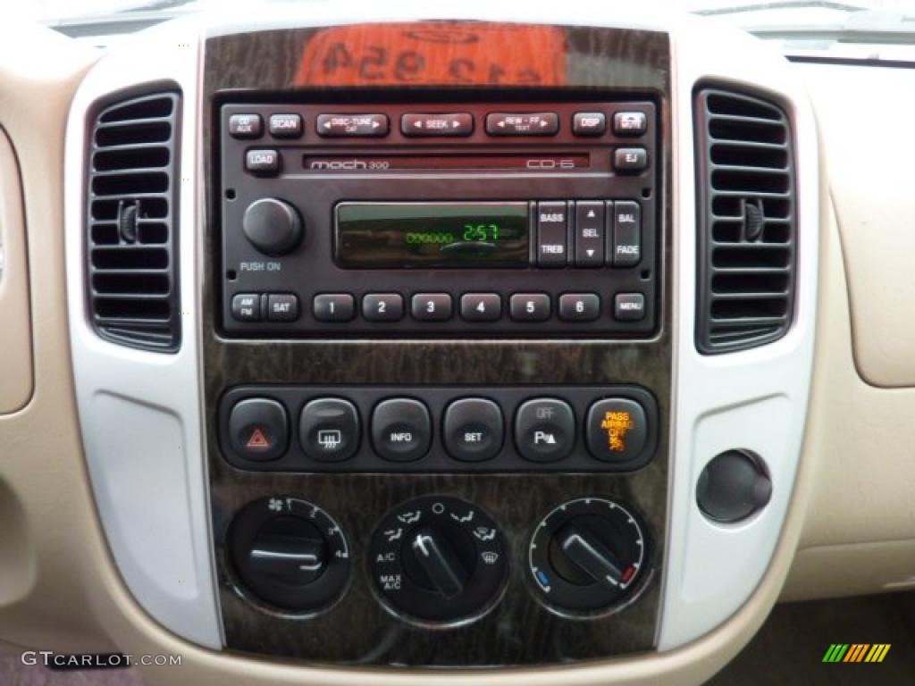 2005 Mercury Mariner V6 Premier 4WD Controls Photo #42610432