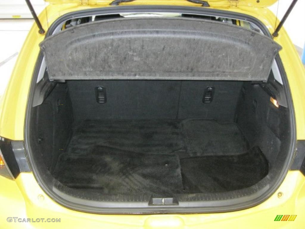 2004 Mazda MAZDA3 s Hatchback Trunk Photo #42612587