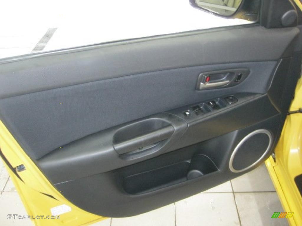 2004 Mazda MAZDA3 s Hatchback Black/Blue Door Panel Photo #42612656