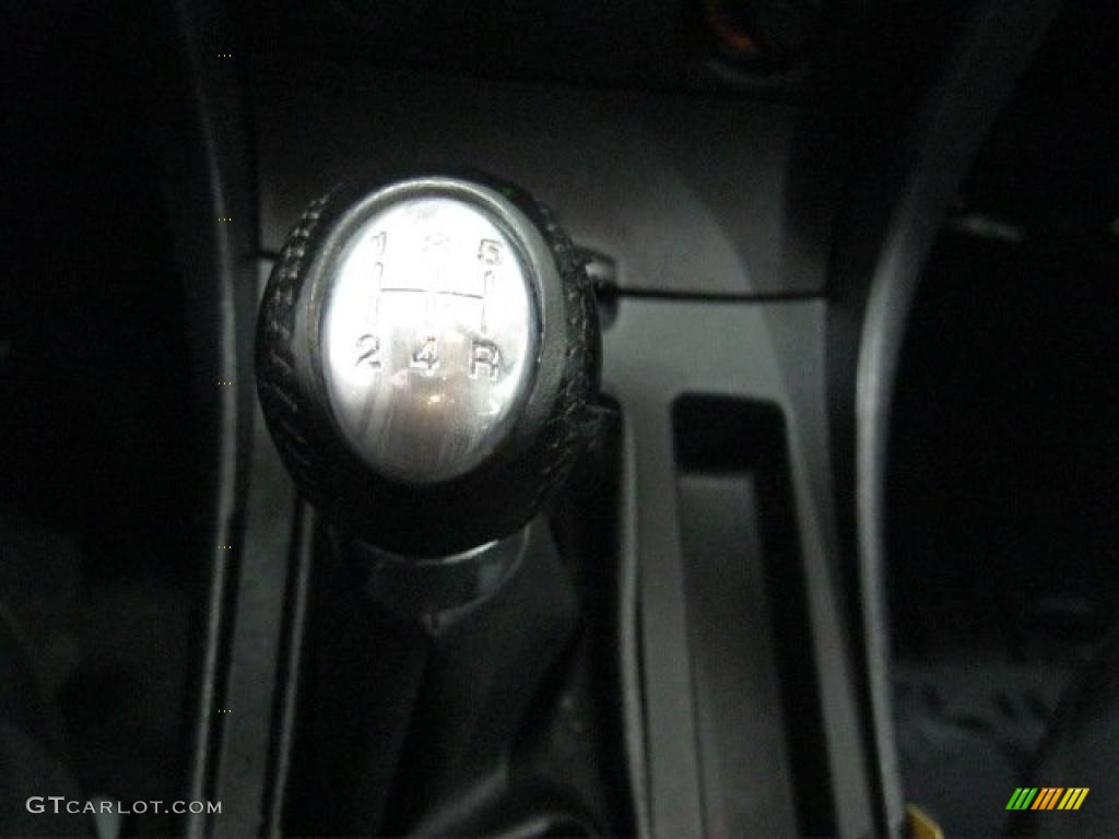 2004 Mazda MAZDA3 s Hatchback 5 Speed Manual Transmission Photo #42612812
