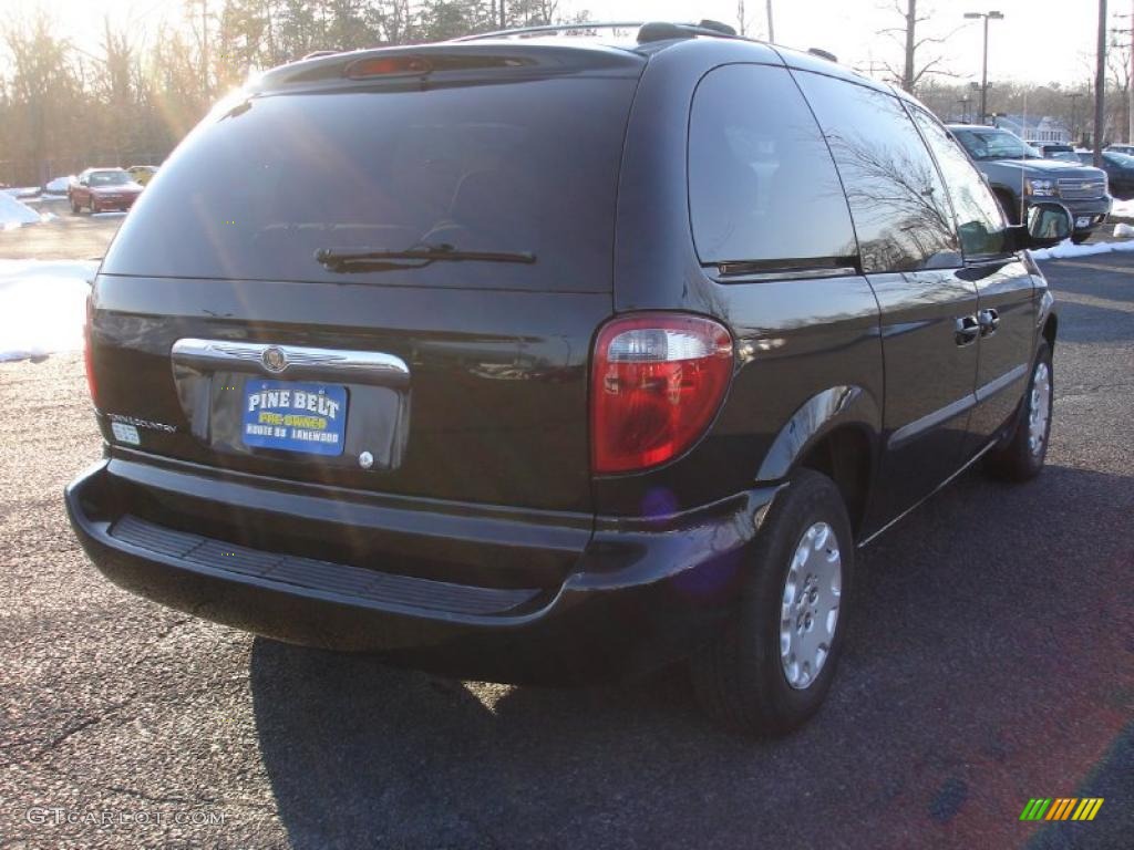 2004 Town & Country LX - Brilliant Black Crystal Pearlcoat / Medium Slate Gray photo #4