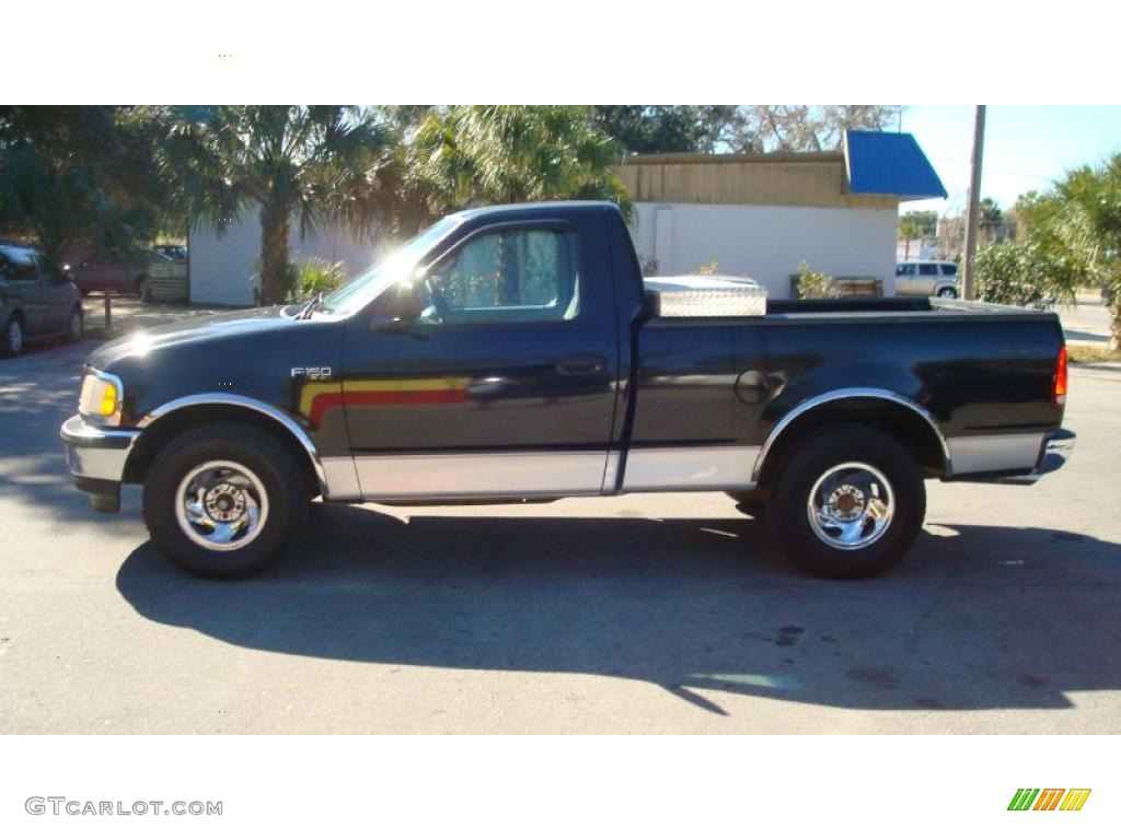 1997 F150 XL Regular Cab - Black / Medium Graphite photo #6