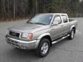 2000 Sand Dune Nissan Frontier SE Crew Cab  photo #1