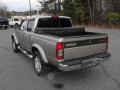 2000 Sand Dune Nissan Frontier SE Crew Cab  photo #2