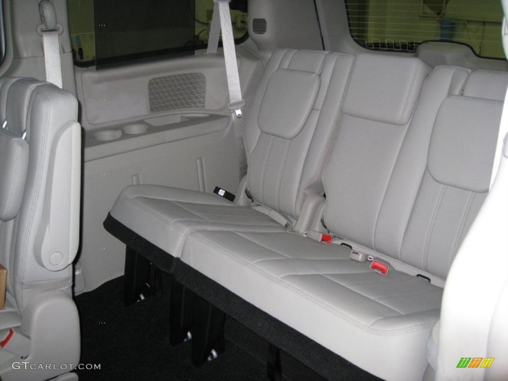 Black/Light Graystone Interior 2011 Chrysler Town & Country Touring - L Photo #42625164