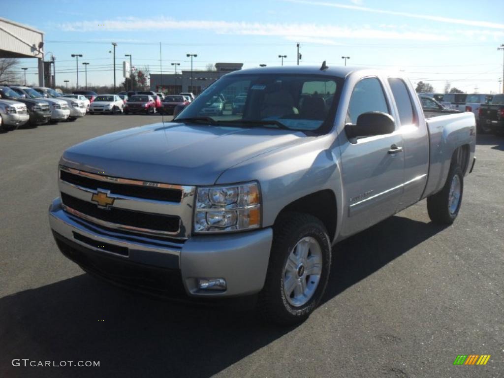 2011 Silverado 1500 LT Extended Cab 4x4 - Sheer Silver Metallic / Light Titanium/Ebony photo #1