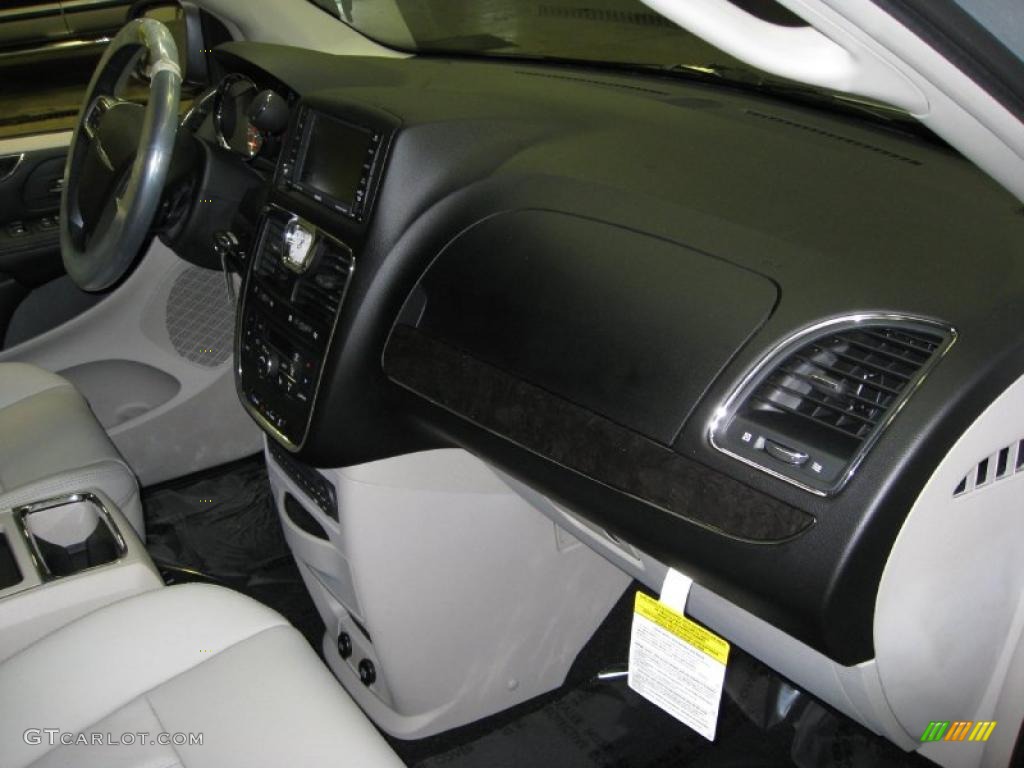 2011 Chrysler Town & Country Touring - L Black/Light Graystone Dashboard Photo #42625364