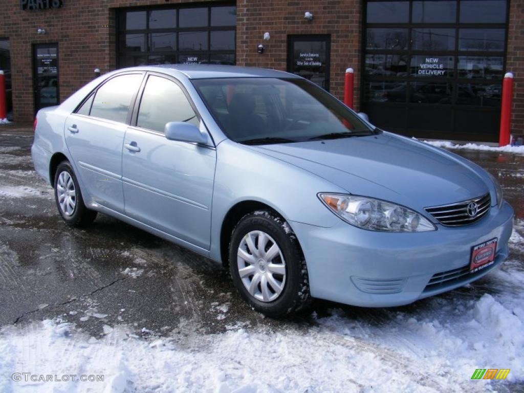 2005 Camry LE - Sky Blue Pearl / Gray photo #1