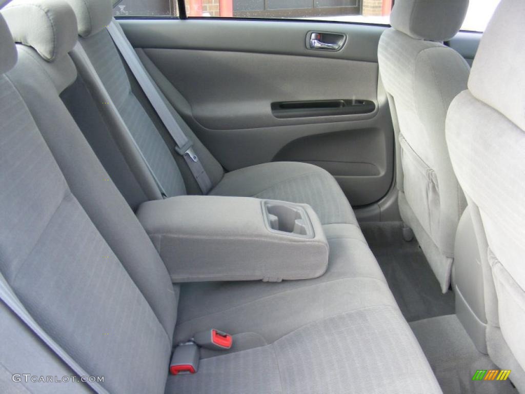 2005 Camry LE - Sky Blue Pearl / Gray photo #12