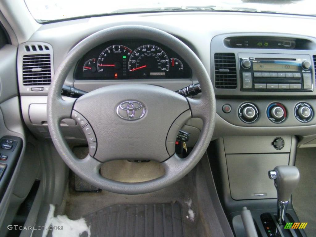2005 Camry LE - Sky Blue Pearl / Gray photo #15