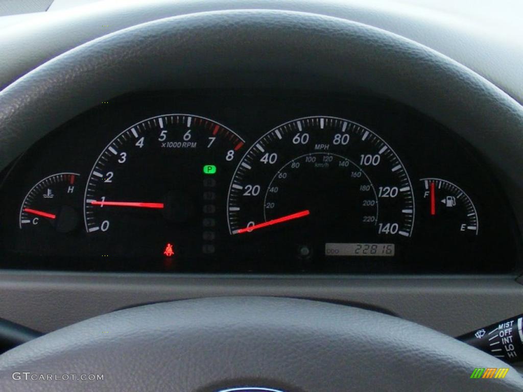 2005 Camry LE - Sky Blue Pearl / Gray photo #17