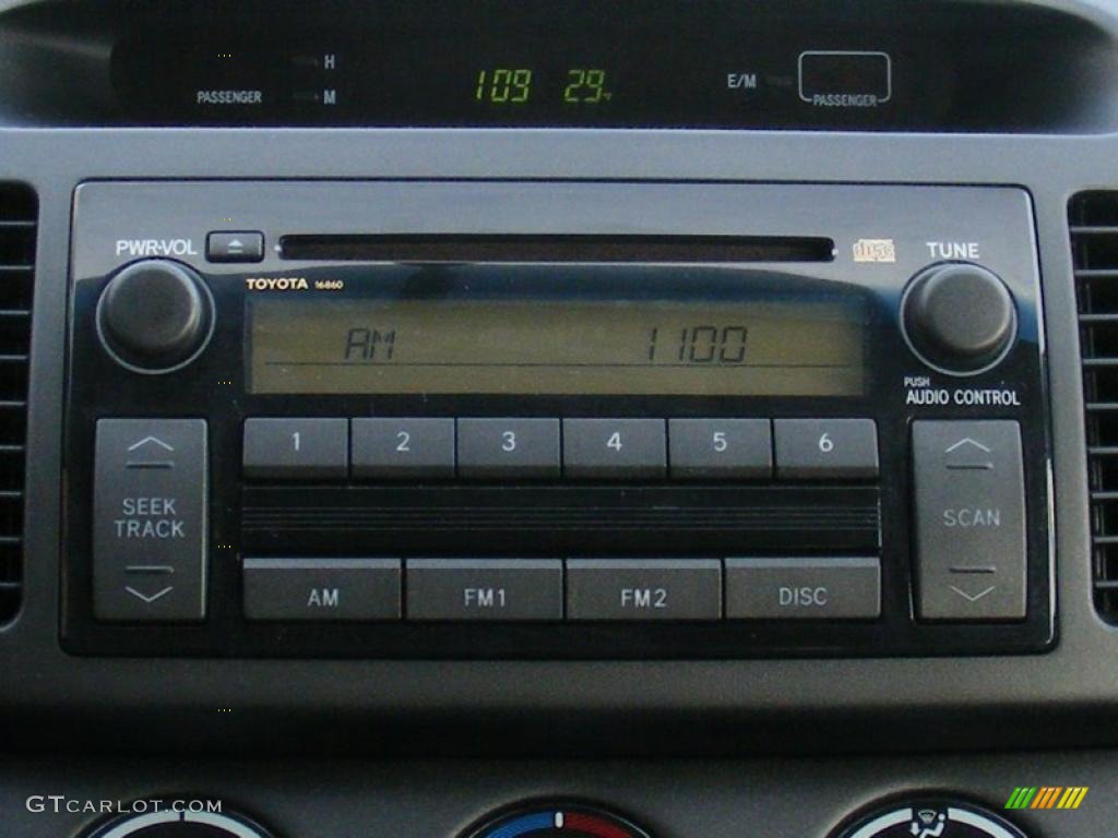 2005 Camry LE - Sky Blue Pearl / Gray photo #20
