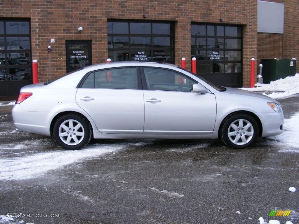 2008 Avalon XL - Classic Silver Metallic / Graphite Gray photo #2