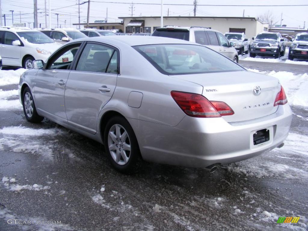 2008 Avalon XL - Classic Silver Metallic / Graphite Gray photo #5