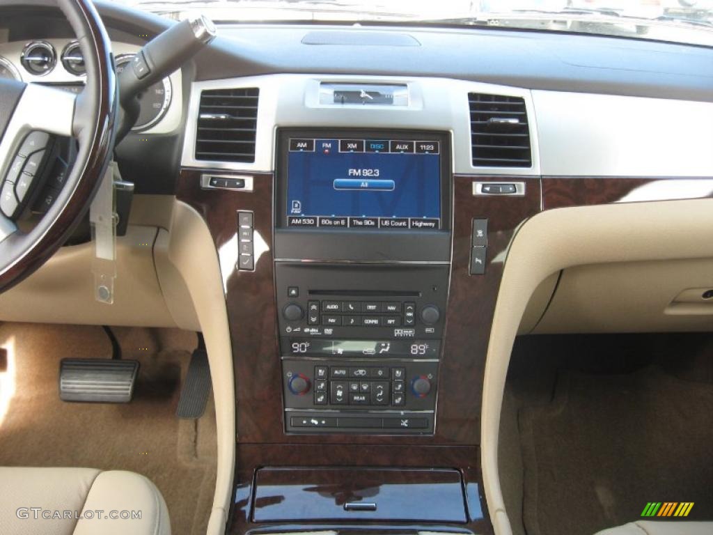 2011 Cadillac Escalade ESV Premium AWD Controls Photo #42630095