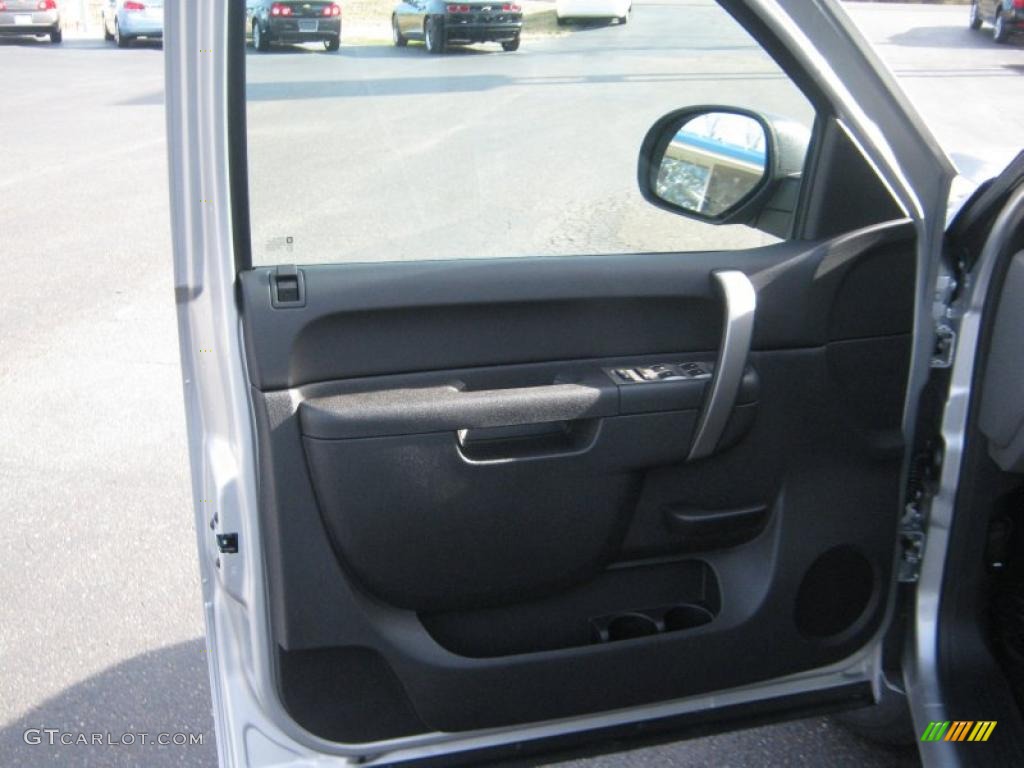 2011 Silverado 1500 LS Crew Cab - Sheer Silver Metallic / Dark Titanium photo #15