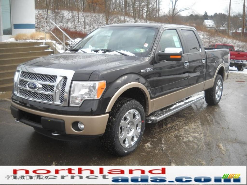 Tuxedo Black Metallic 2011 Ford F150 Lariat SuperCrew 4x4 Exterior Photo #42641232
