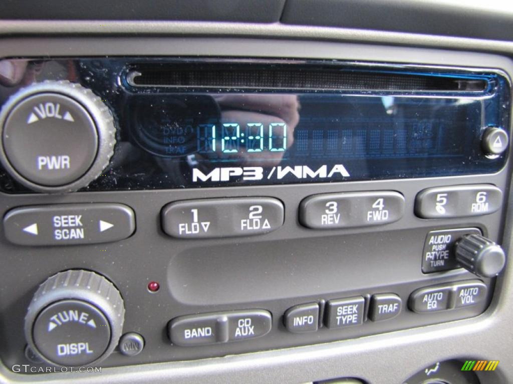 2011 GMC Canyon SLE Crew Cab Controls Photo #42642496