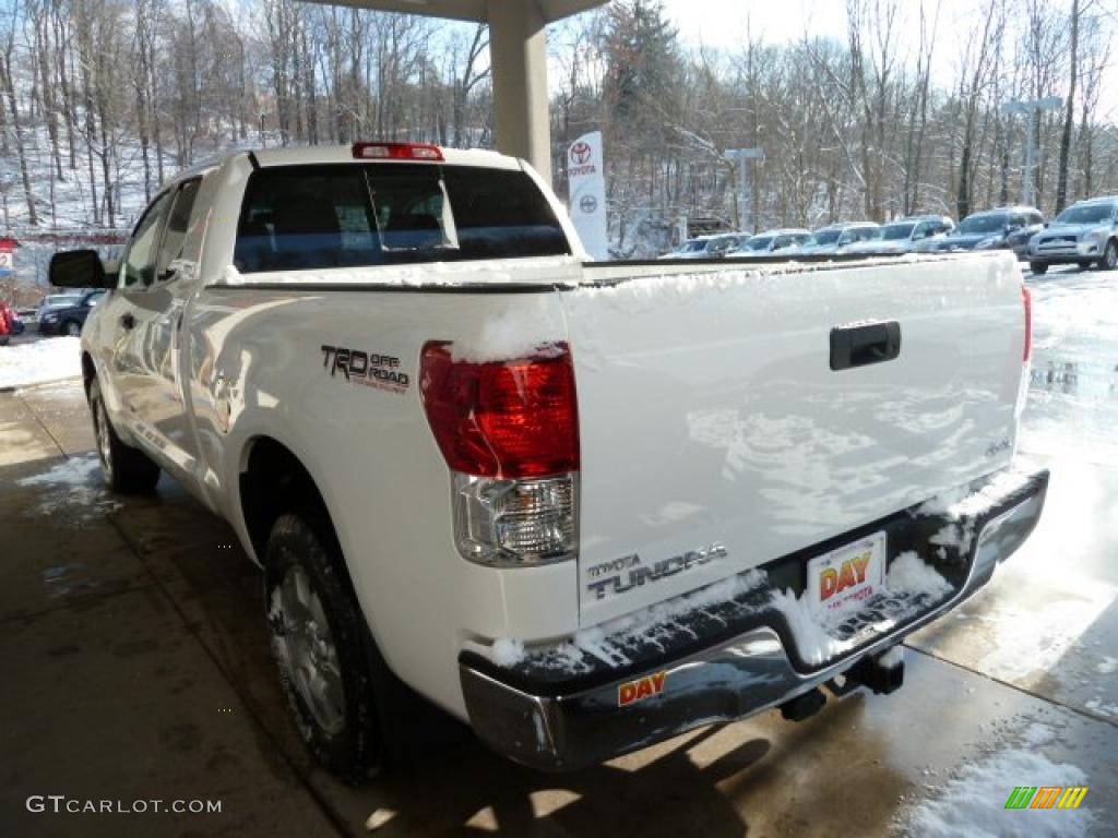 2011 Tundra TRD Double Cab 4x4 - Super White / Graphite Gray photo #3