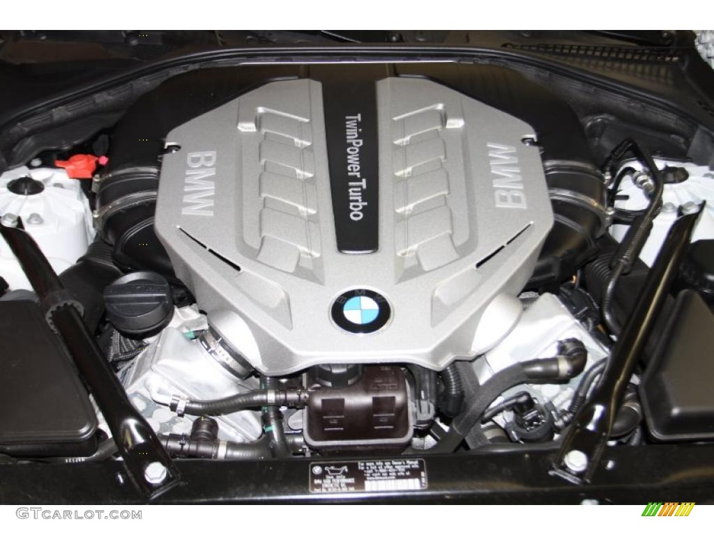 2011 BMW 5 Series 550i Sedan 4.4 Liter TwinPower Turbocharged DFI DOHC 32-Valve VVT V8 Engine Photo #42644776