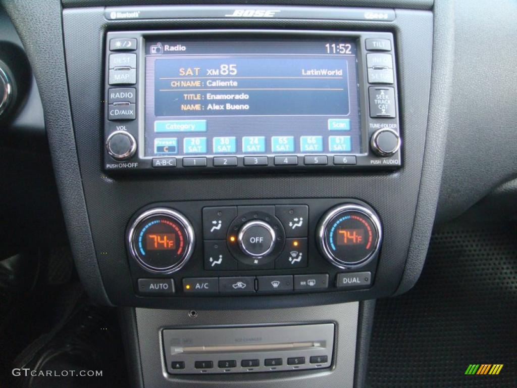 2009 Nissan Altima 3.5 SE Coupe Controls Photo #42645724