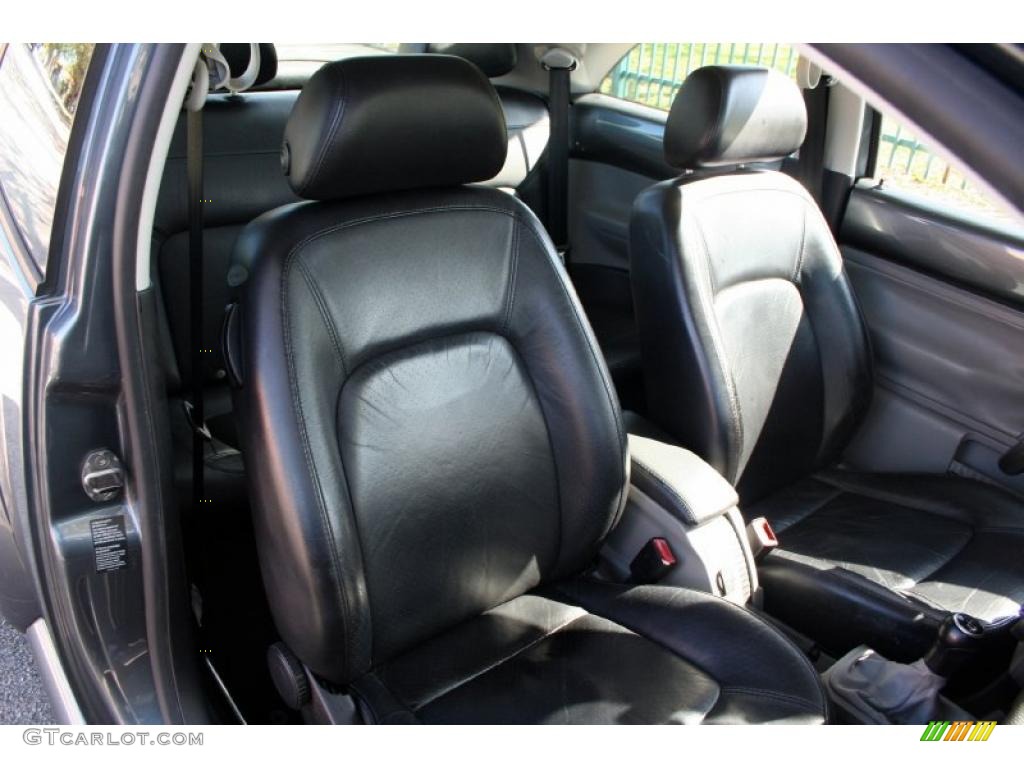 Black Interior 2003 Volkswagen New Beetle GLX 1.8T Coupe Photo #42648100