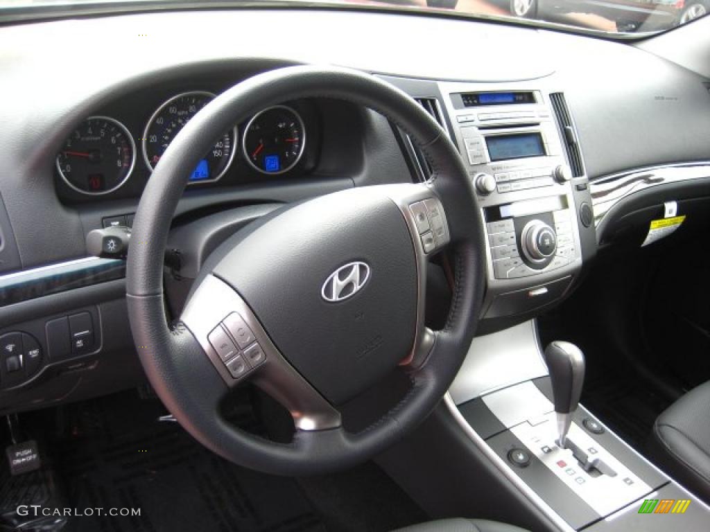 2011 Hyundai Veracruz Limited Black Leather Dashboard Photo #42648200