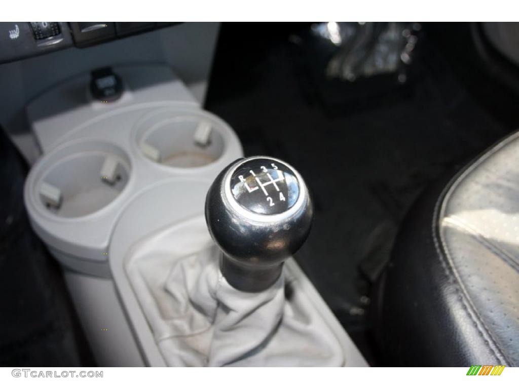 2003 Volkswagen New Beetle GLX 1.8T Coupe 5 Speed Manual Transmission Photo #42648580
