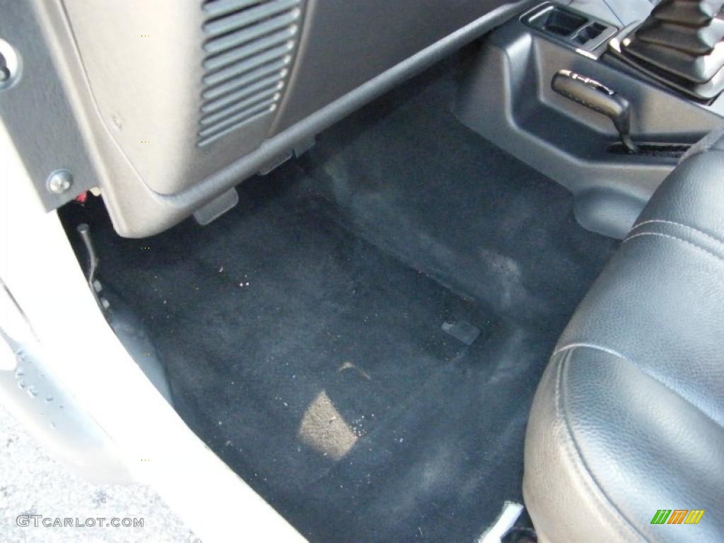 2004 Wrangler SE 4x4 - Bright Silver Metallic / Dark Slate Gray photo #16