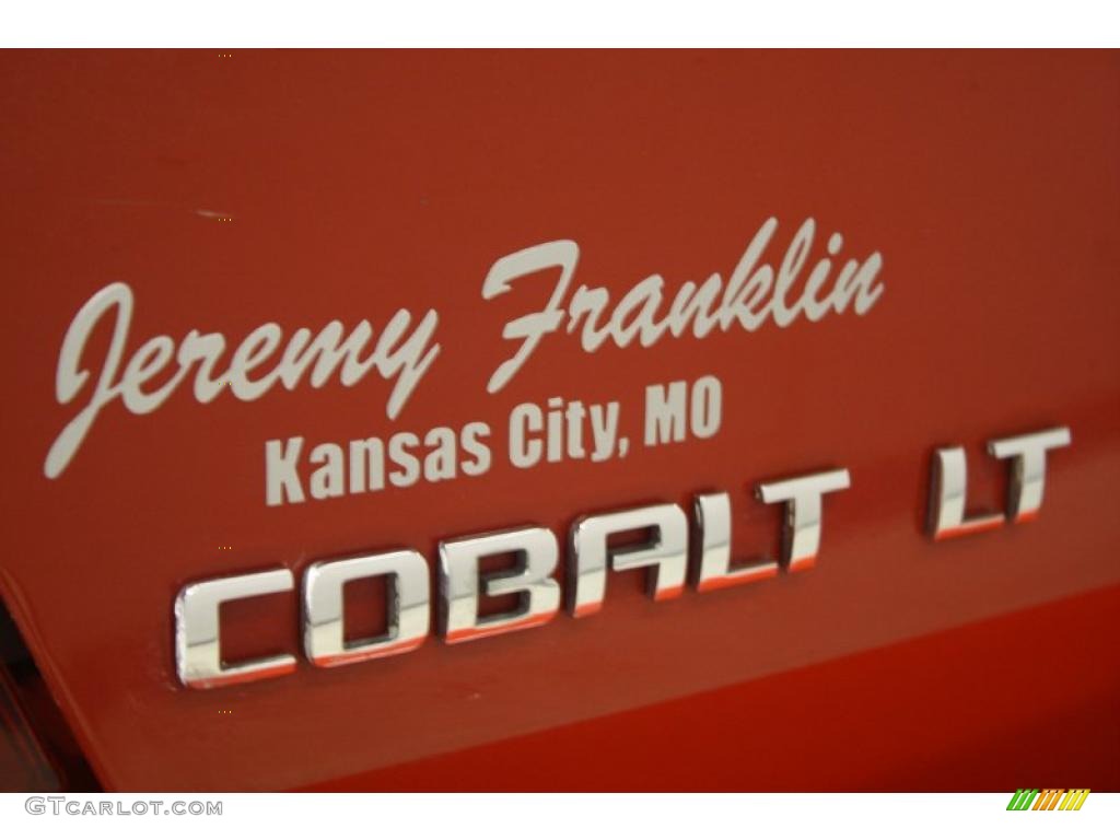 2010 Cobalt LT Sedan - Victory Red / Ebony photo #36
