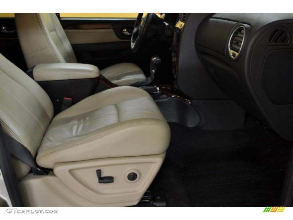 2005 Envoy XL SLT 4x4 - Sand Beige Metallic / Light Tan/Ebony photo #16